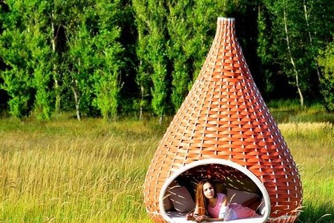 Лаунж диван капля с подставкой